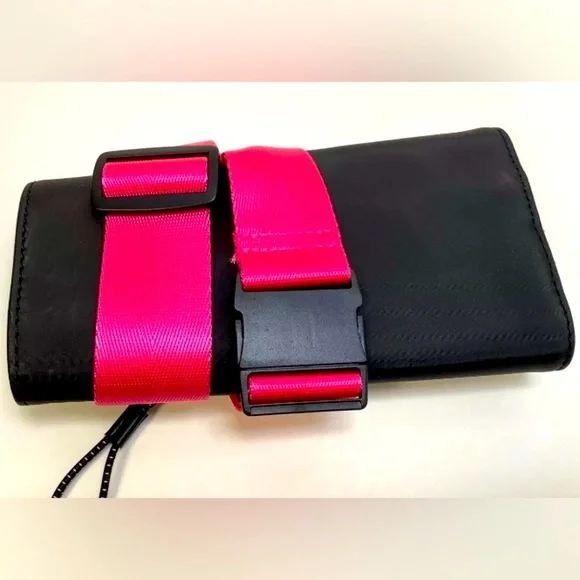 NEW [Kendall & Kylie] Makeup Brush Holder w/ Adjustable Belt Black & Hot Pink - Picture 6 of 12